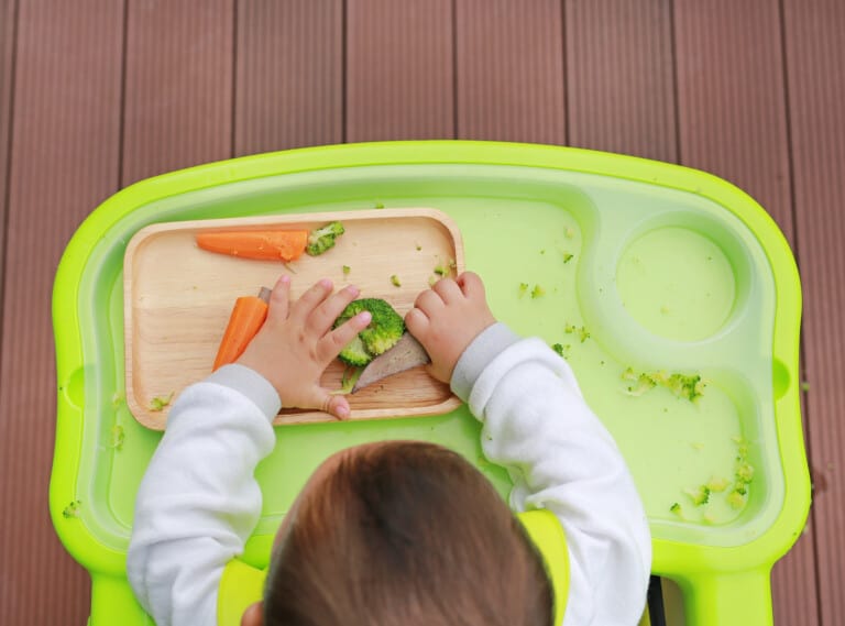 How To Do Baby Led Weaning (& Why You REALLY Want To!)