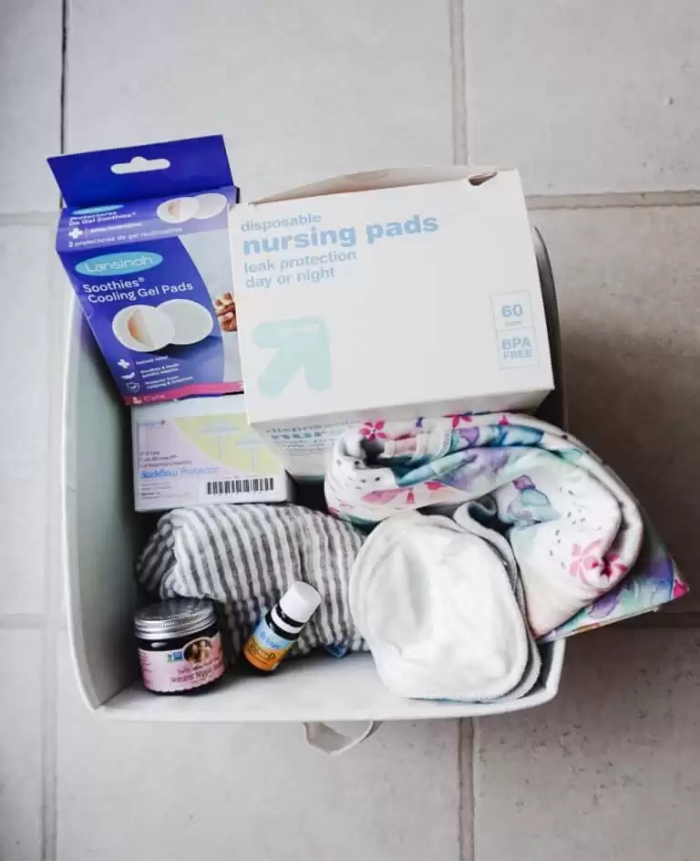 THE BREASTFEEDING BASKET ESSENTIALS YOU NEED!