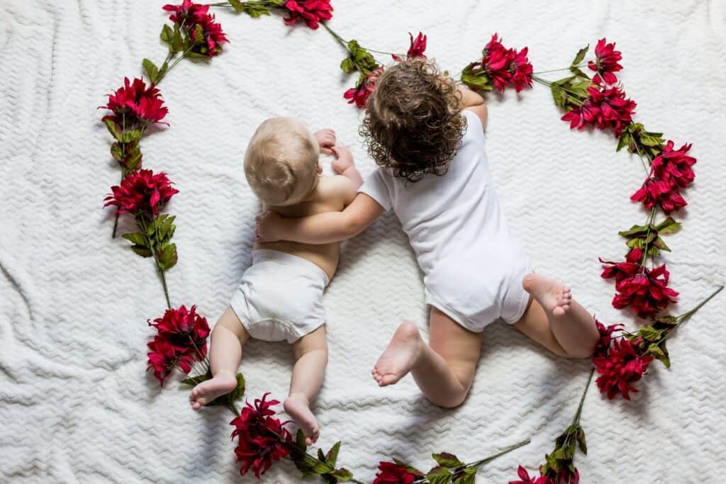 ways to play with your 0-3 month old baby - tummy time