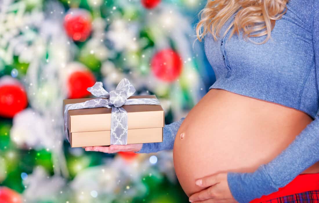 Best present for pregnant mom on Christmas